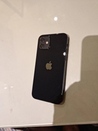 iPhone 12 128GB Negro, regalo otro.