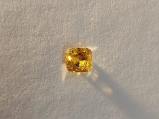 Diamante Amarillo Intenso