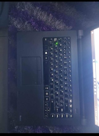 Ordenador portátil Toshiba i5