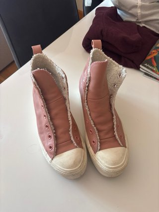 Converse rosas altas pelo