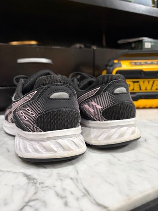 Asics T40