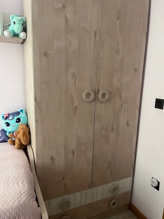 Cama infantil con cajones