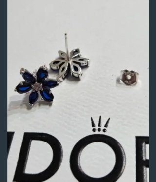 Conjunto Pandora Flor Zafiro y Diamante