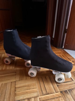Patines blancos con detalles rosas
