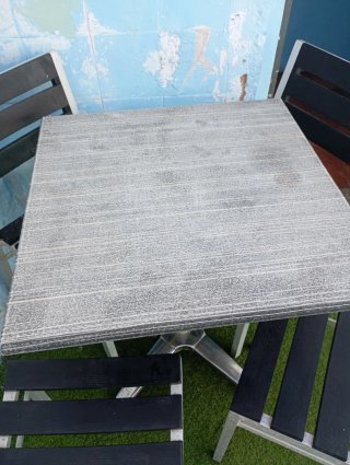 Mesa y 4 Sillas de Exterior