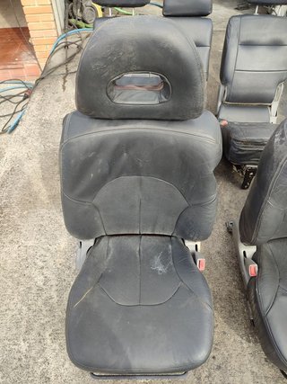 JUEGO ASIENTOS COMPLETO MITSUBISHI MONTERO (V60/V