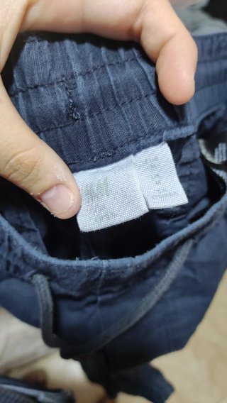 Pantalones azules con cordón