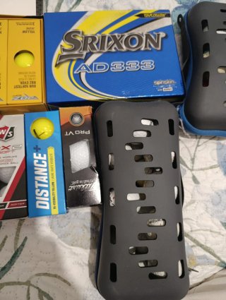 Lote de bolas de golf Srixon y TaylorMade
