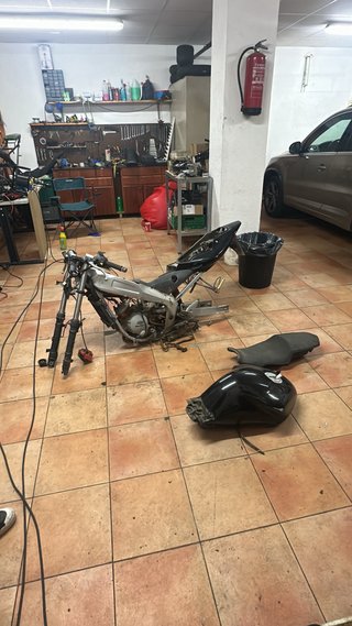 Despiece Yamaha TZR 2000 leer descripción