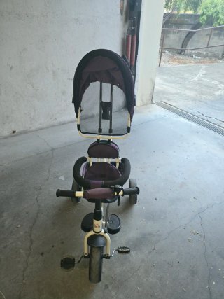 Triciclo infantil de paseo con manillar