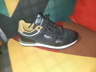 Zapatillas Pepe Jeans Negras y Marrones