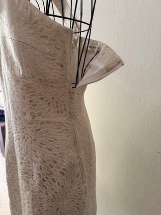 Vestido Naf Naf - Jacquard Dorado Talla 36