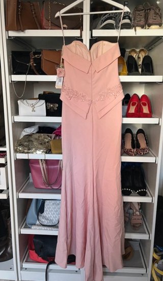 Vestido rosa fiesta con etiqueta