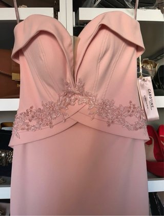Vestido rosa fiesta con etiqueta