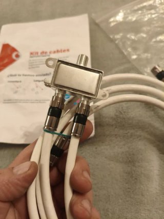 Duplicador coaxial CNA-2100-2 + 2 cables