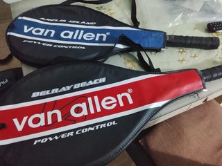 Raquetas de tenis nuevas  Roquetas de mar