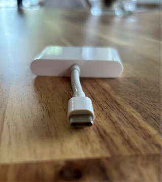 Adattatore USB-C a AV Digital Apple