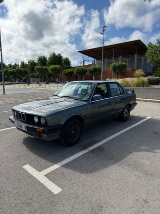 BMW E30