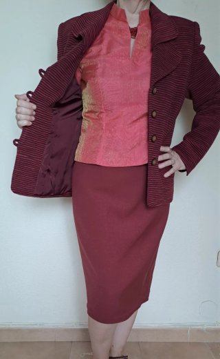 Conjunto Fiesta Blusa y Falda Rojo Dorado