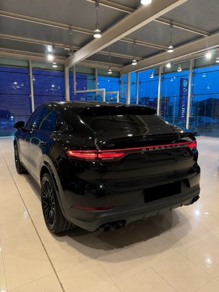 Porsche Cayenne 2021
