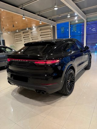 Porsche Cayenne 2021