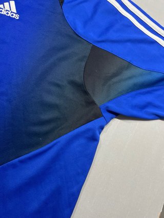 Camiseta Adidas Azul y Negra
