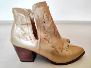 Botas Douradas de Verão (T.41)