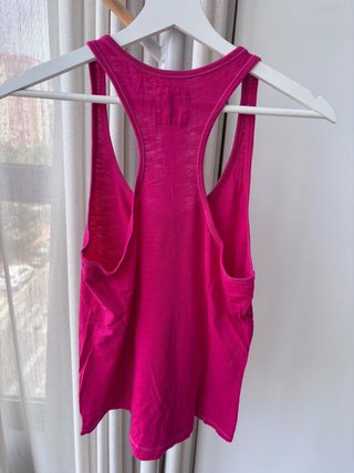 Top sin mangas fucsia Hollister Talla S