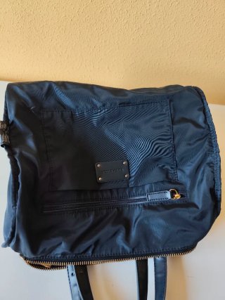 Bolso Bimba y Lola azul marino.
