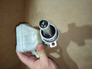Bomba de freno Ford Mondeo 2006