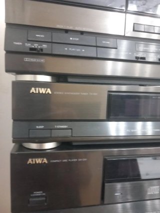 Torre musicale a catena Aiwa con giradischi