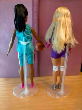 Barbie Deportista Baloncesto y Voleibol
