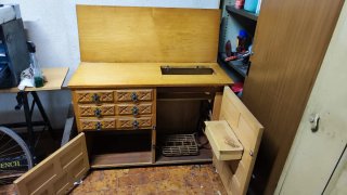 Mueble Singer madera con cajones
