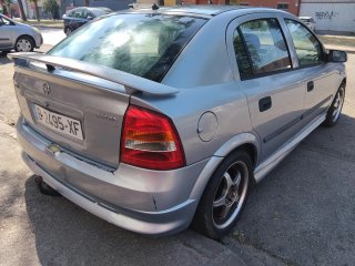Opel Astra 2000
