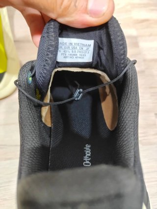 Salomon genesis Matryx  Negro/Amarillo 43 1/3