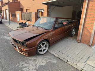 BMW e30 318i Cabrio