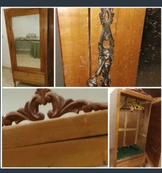 Antiguo armario ropero de una puerta