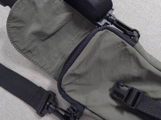 Bandolera Pull&Bear verde y negra nueva