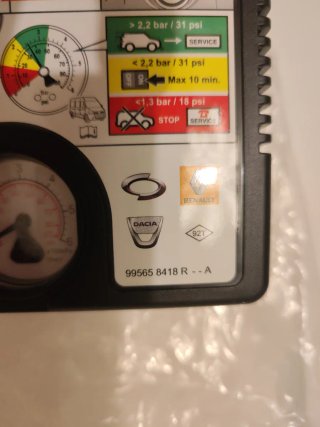 Kit antipinchazos Dacia Renault nuevo
