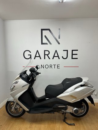 Peugeot Satelis 300 Maxi Scooter