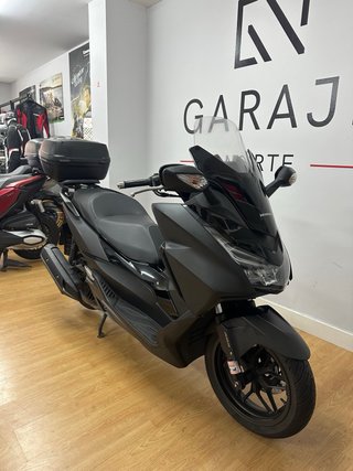 Honda Forza 125 Negra