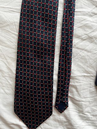 Corbatas azul y roja