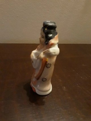 Joyerito y figurita Geisha de porcelana