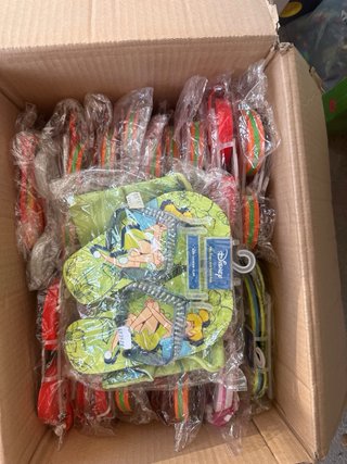 Lote 130 pares chanclas