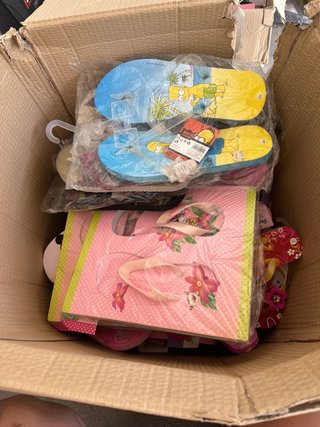 Lote 130 pares chanclas
