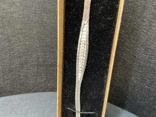 pulsera oro 15k con diamante