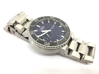reloj alta gama caballero oris aquis small second 01 743 7733 4135-07 8 24 05peb