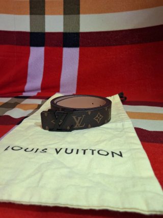 Cintura Louis Vuitton monogramma fibbia argento