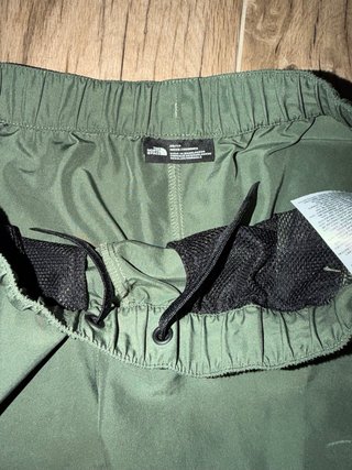 The North Face Pantalones Cortos Verdes y Negros
