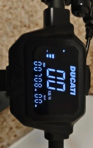 Patinete Eléctrico Ducati PRO II Plus